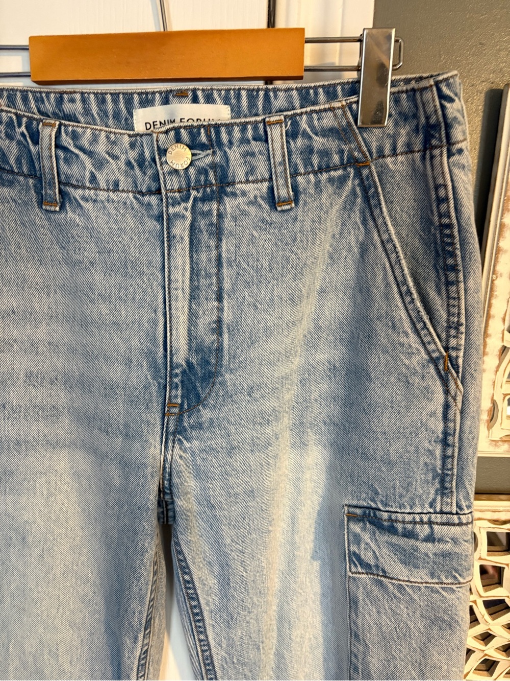 Denim Forum The '90s Edie Lo-rise Cargo Jeans - Picture 6 of 11